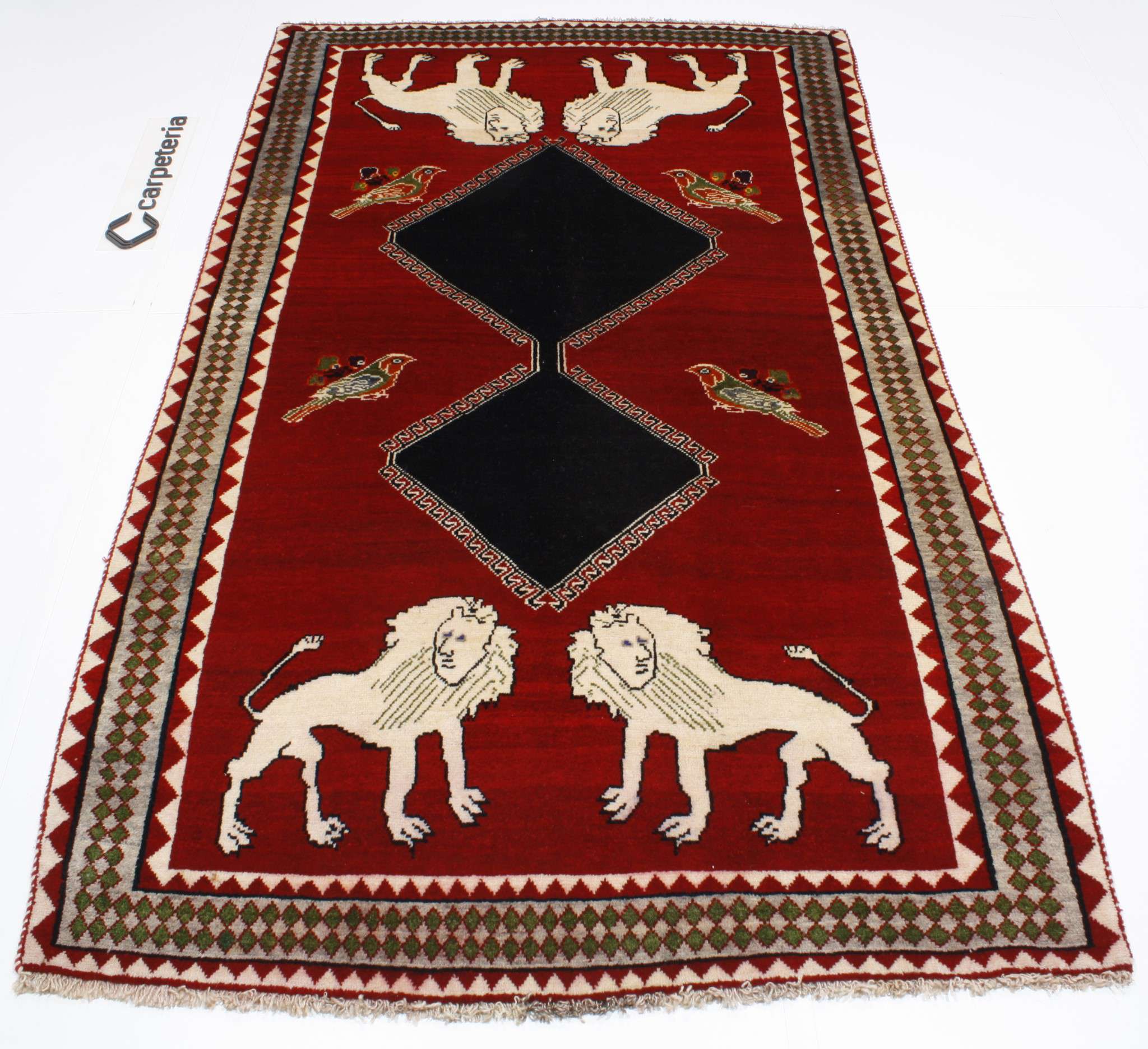 Persian rug Shiraz Figural