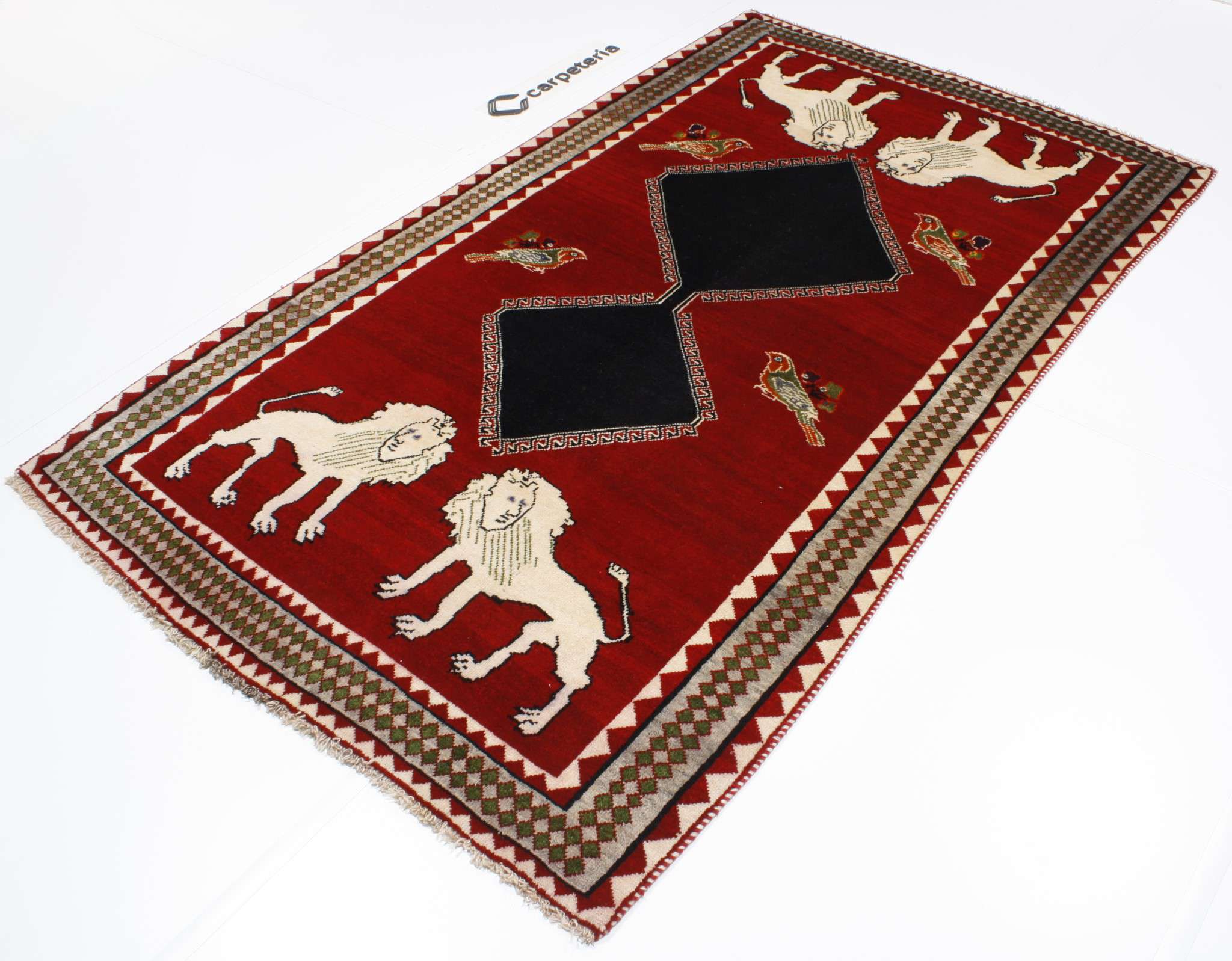 Persian rug Shiraz Figural