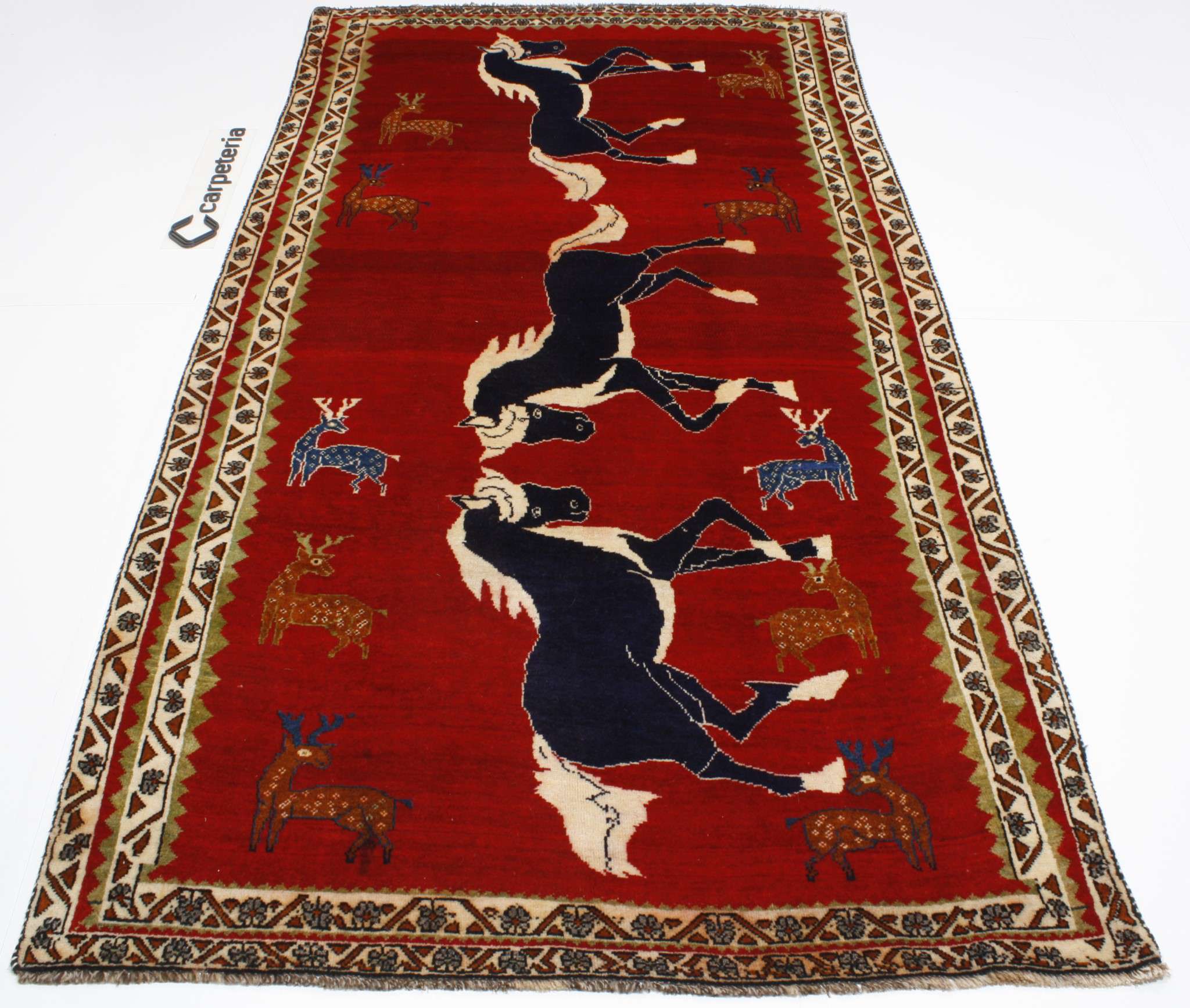 Persian rug Shiraz Figural