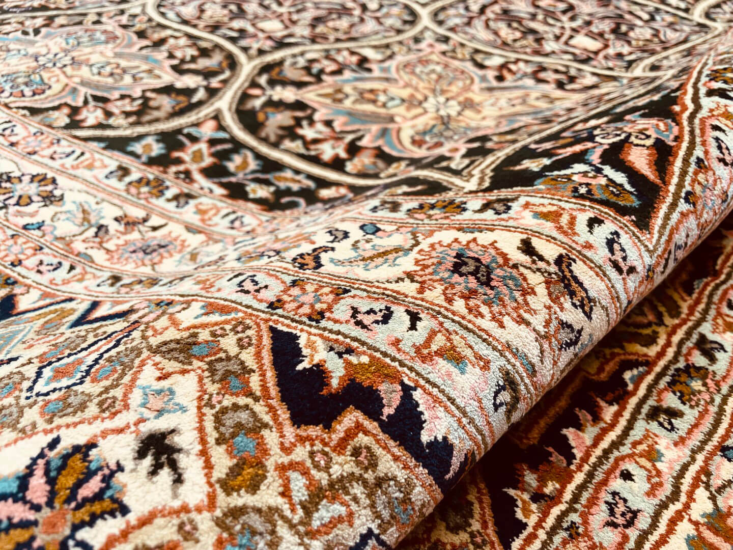 Oriental rug Kashmir Silk/Silk Royal