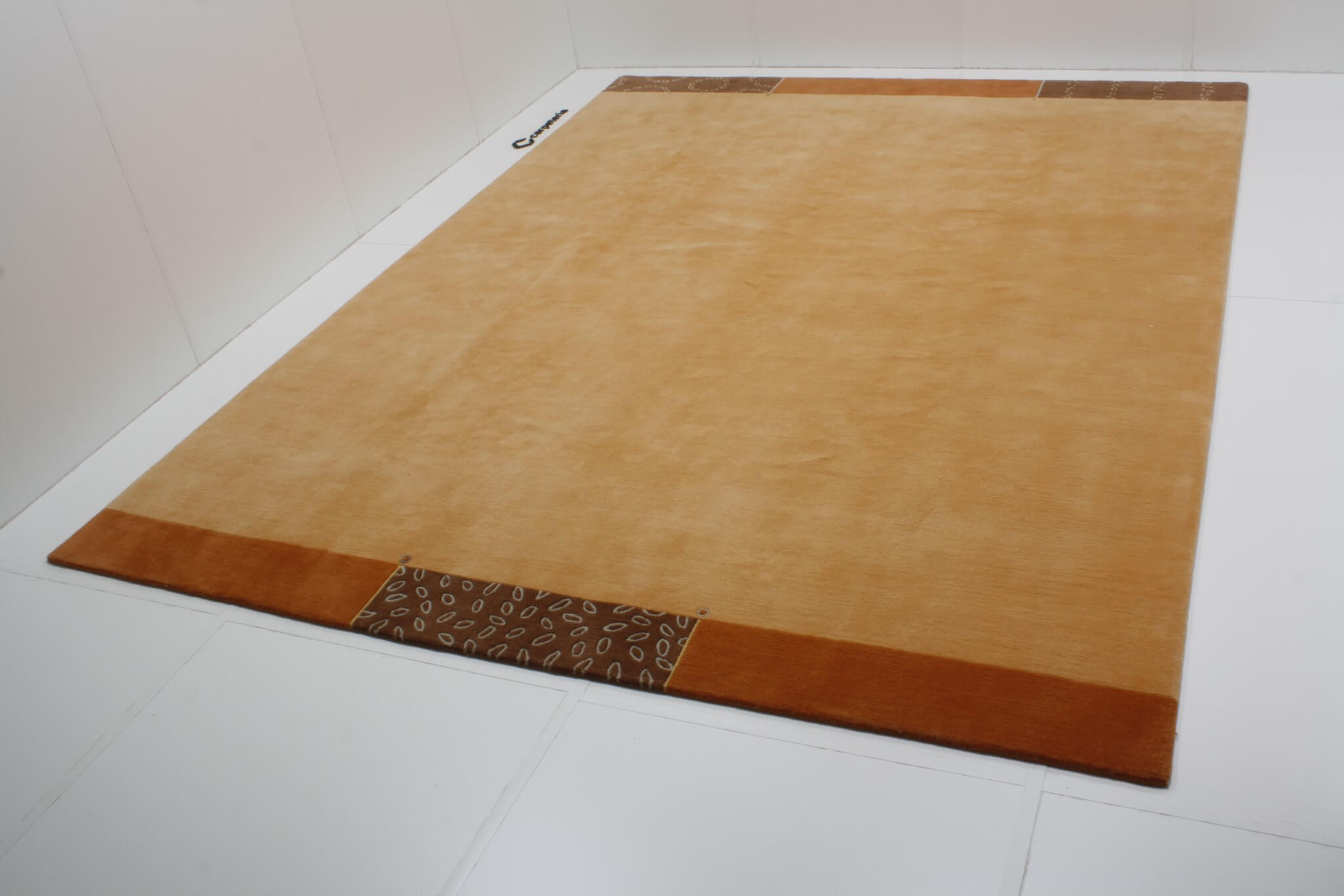Modern rug Dolpa Royal