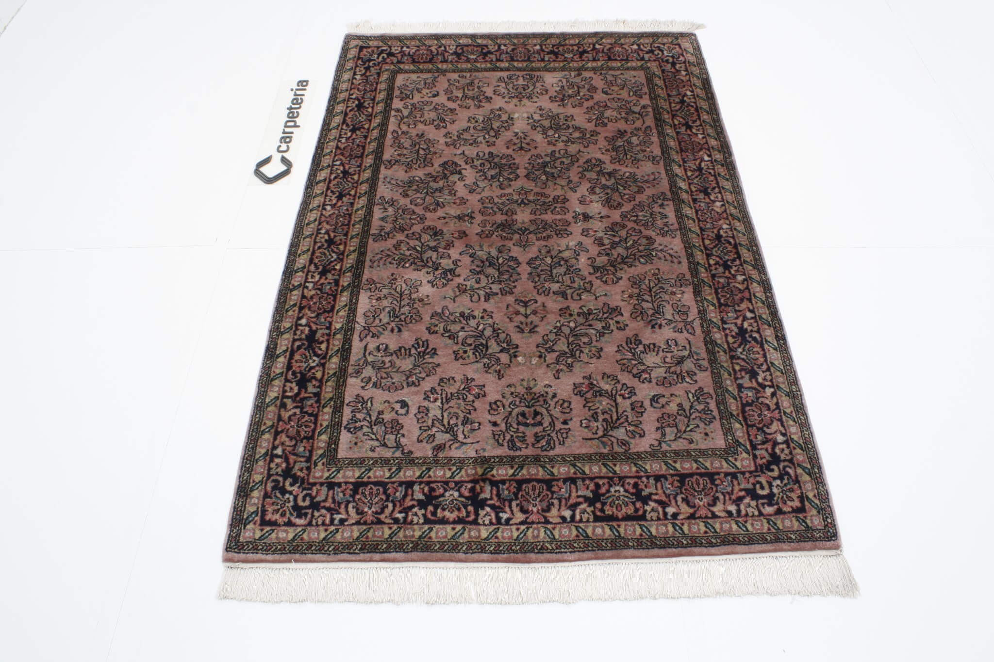 Oriental rug Place Of Winds