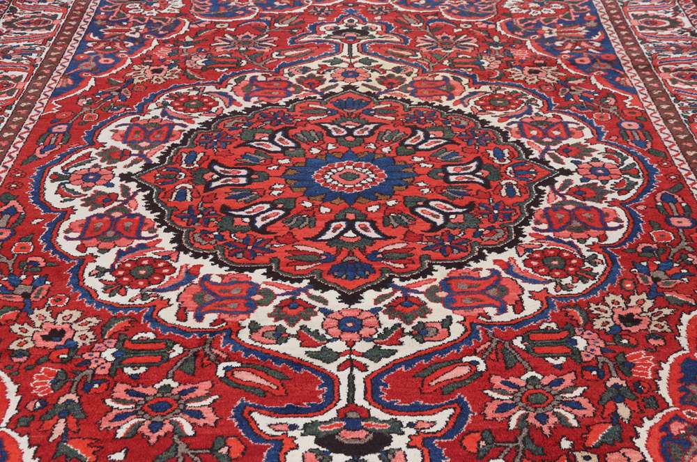 Persian rug Bakhtiar