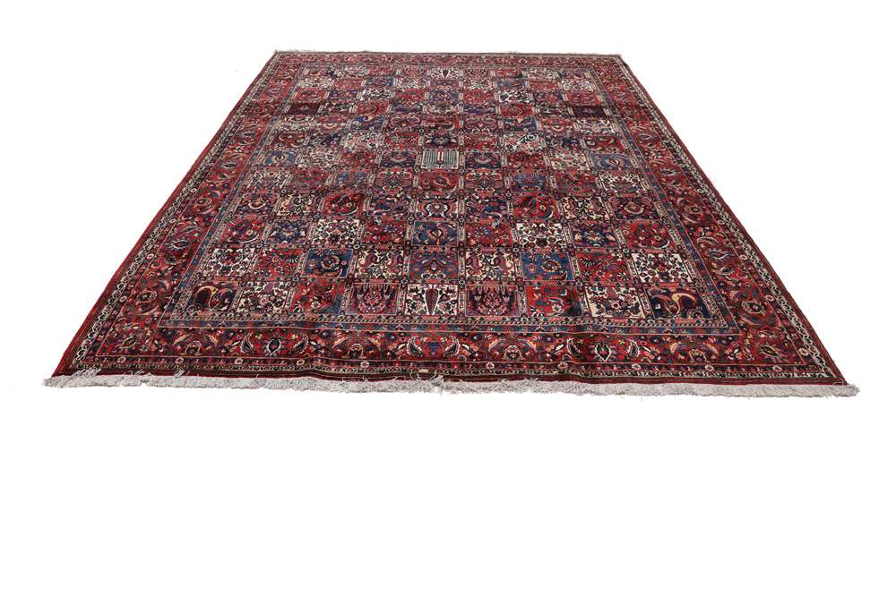 Persian rug Bakhtiar