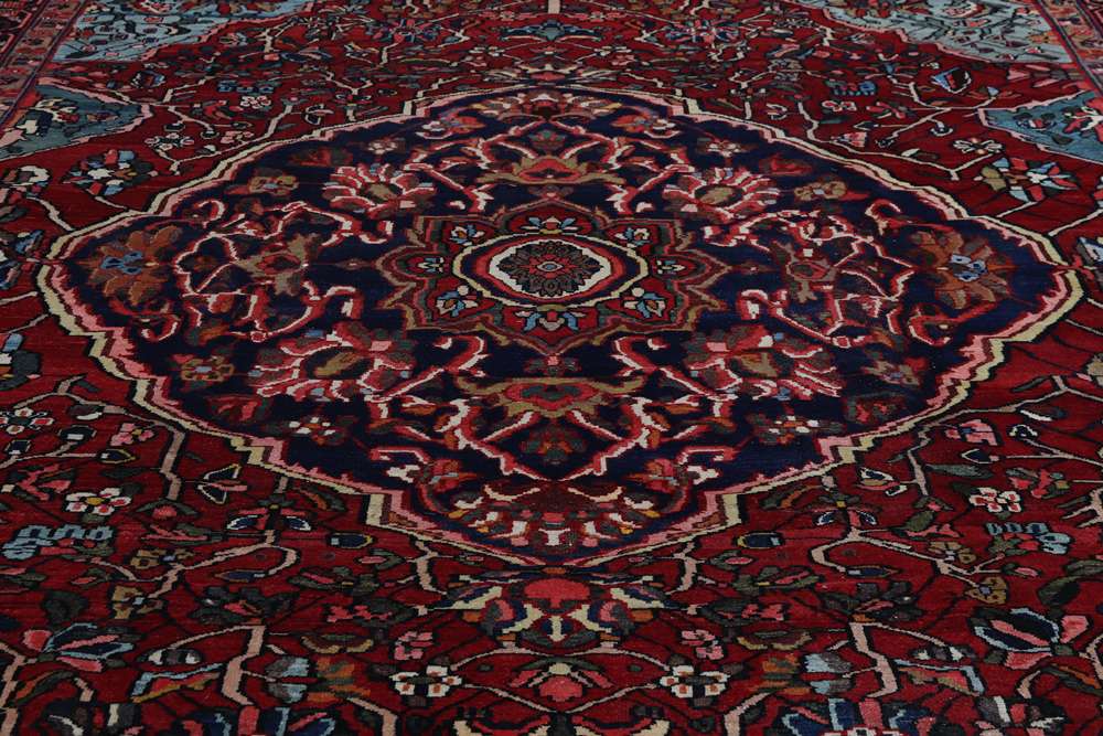 Persian rug Bakhtiar