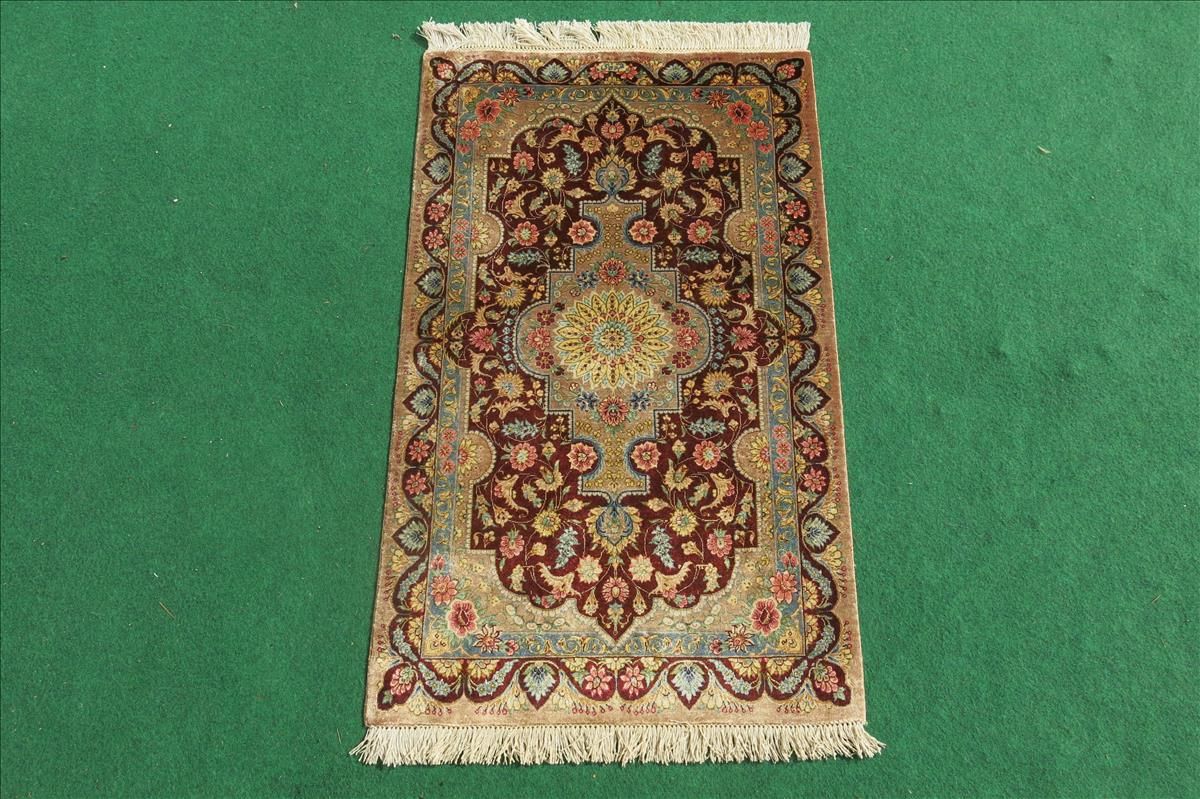 Persian rug Ghom Silk Imperial