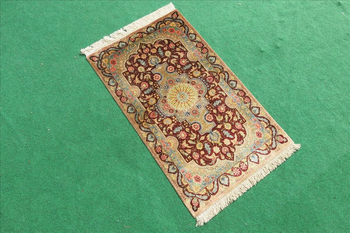 Persian rug Ghom Silk Imperial