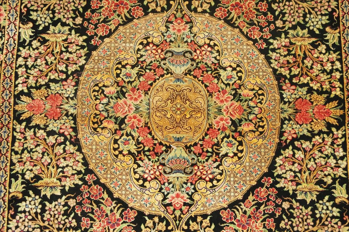 Persian rug Ghom Silk Imperial